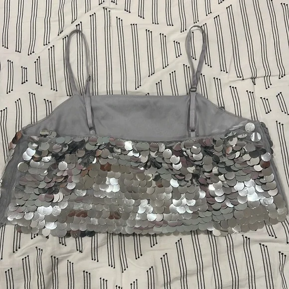 Wild Fable Disc Sequin Cropped Top - Picture 2 of 3